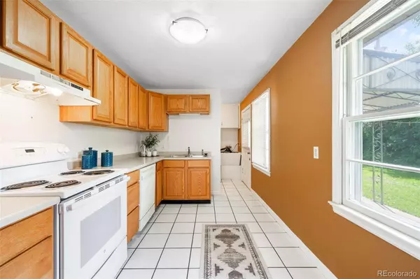 4616 E Yale AVE, Denver, CO 80222