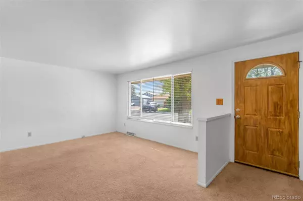 6953 Ingalls ST, Arvada, CO 80003