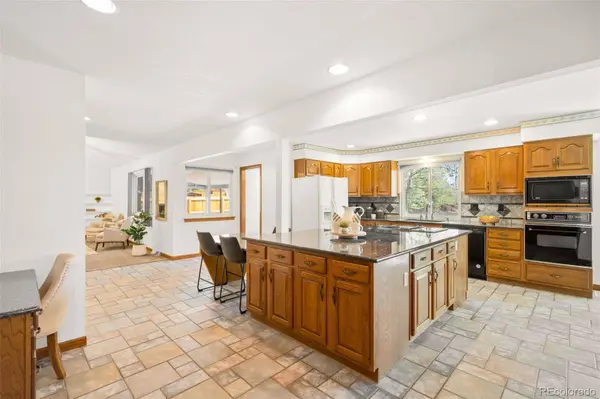 6470 S Locust WAY, Centennial, CO 80111