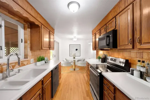 646 W Easter PL, Littleton, CO 80120