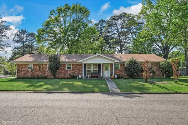 1207 Park Highway, Minden, LA 71055