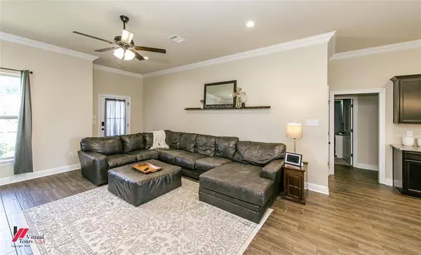 209 Hyperion Street, Bossier City, LA 71111