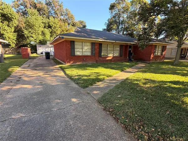 220 Bruce Avenue, Shreveport, LA 71105