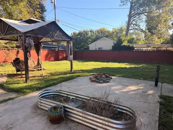 220 Bruce Avenue, Shreveport, LA 71105