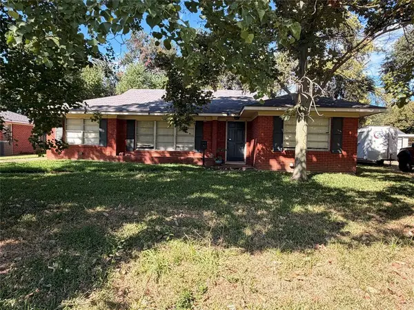 220 Bruce Avenue, Shreveport, LA 71105