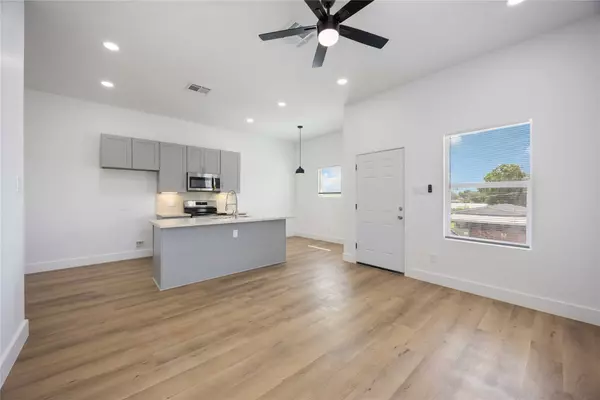 9723 Cargill ST #B, Houston, TX 77029