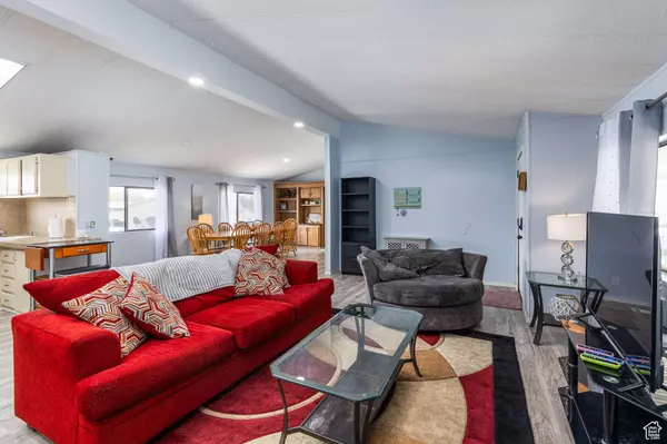 5075 W 4700 S #76, Kearns, UT 84118