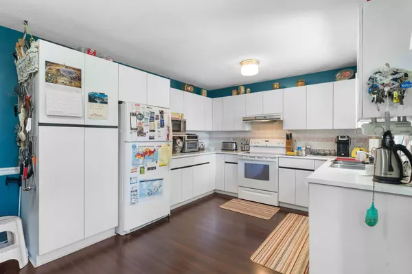 Surrey, BC V3S 7T9,18768 64 Ave