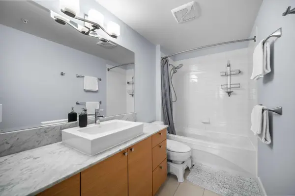 110 Brew St #205, Port Moody, BC V3H 0E4