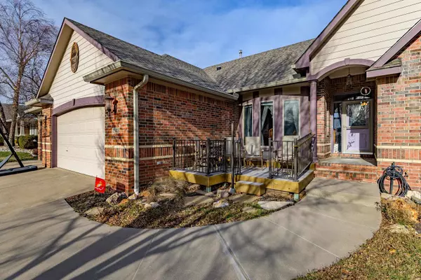 13905 W Remington Ct, Wichita, KS 67235