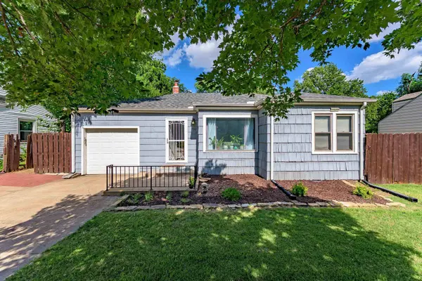 730 S Fountain Ave, Wichita, KS 67218-2131