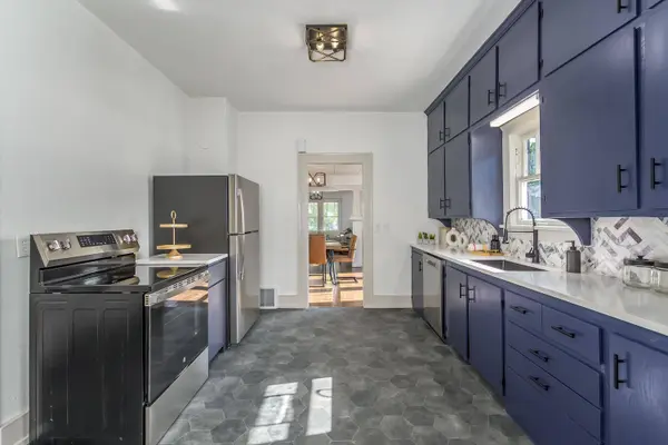 2614 W Douglas Ave, Wichita, KS 67203