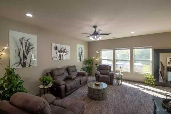 483 Harrison Woods Ct, Union Twp, OH 45244