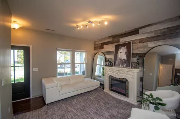 483 Harrison Woods Ct, Union Twp, OH 45244