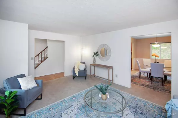 12180 Brookston Dr, Springdale, OH 45240