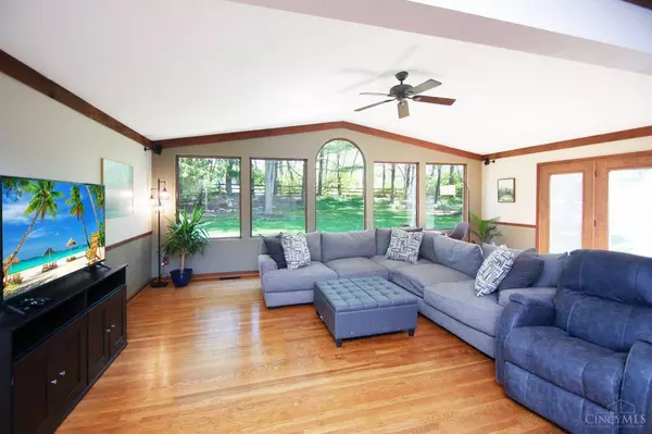 9338 Kemper Grove Ln, Symmes Twp, OH 45140