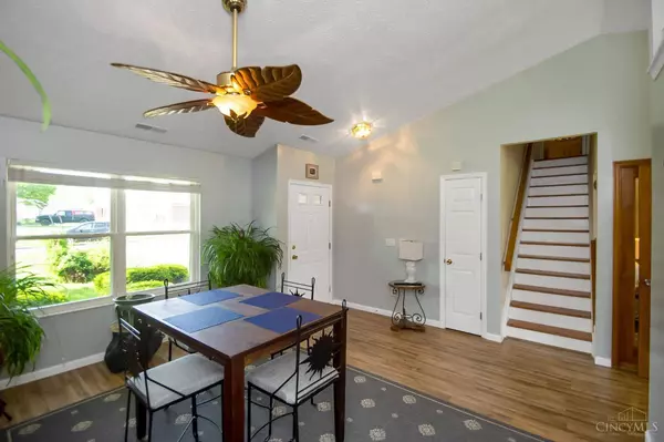 690 Bluebird Ln, Union Twp, OH 45244