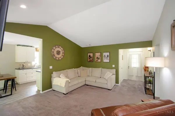 370 Woodsdale Dr, Monroe, OH 45050