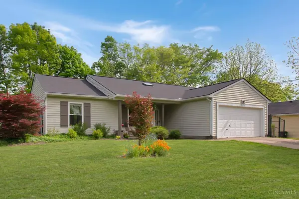 370 Woodsdale Dr, Monroe, OH 45050