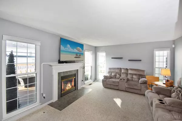 221 Bannock Dr, Hamilton Twp, OH 45039