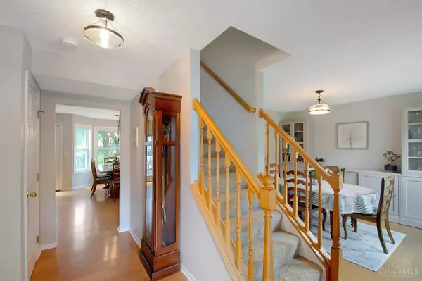 6711 Bayberry Ct, Hamilton Twp, OH 45039