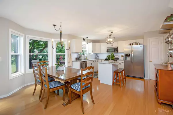 6711 Bayberry Ct, Hamilton Twp, OH 45039