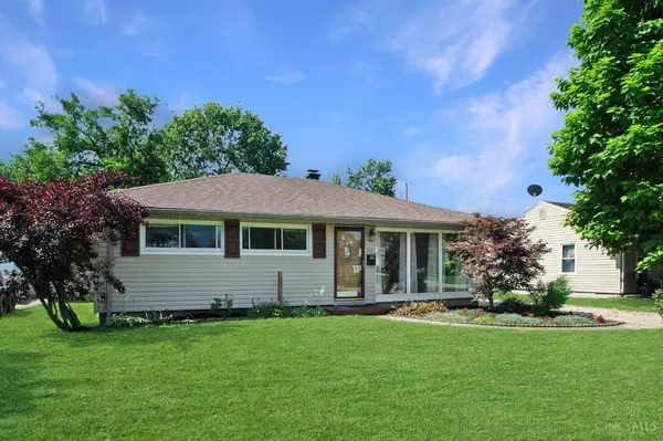 21 Meadow Dr, St Clair Twp, OH 45013