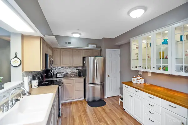 250 Logsby Pl #I, Milford, OH 45150