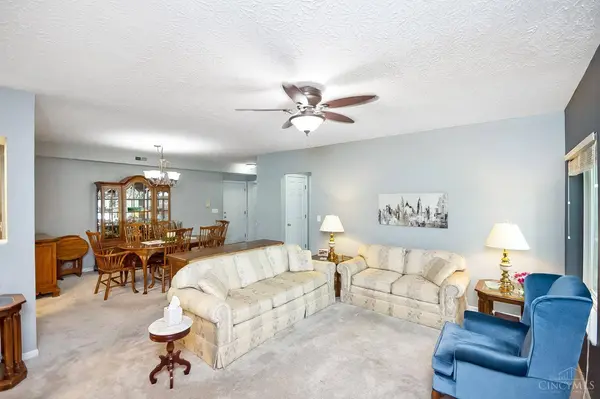 250 Logsby Pl #I, Milford, OH 45150