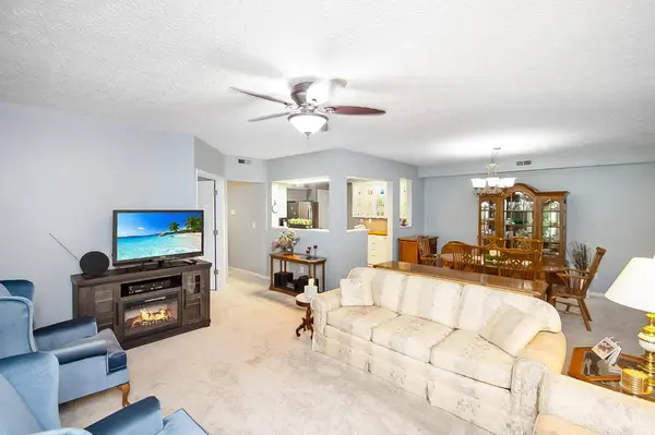 250 Logsby Pl #I, Milford, OH 45150
