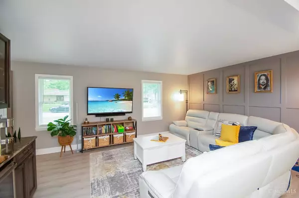 5671 Crooked Tree Ln, Milford, OH 45150