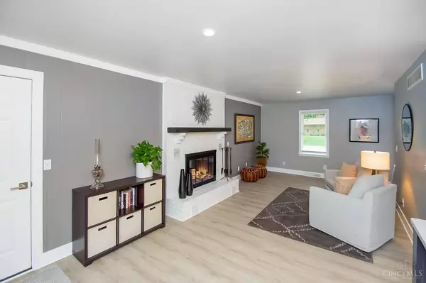 5671 Crooked Tree Ln, Milford, OH 45150