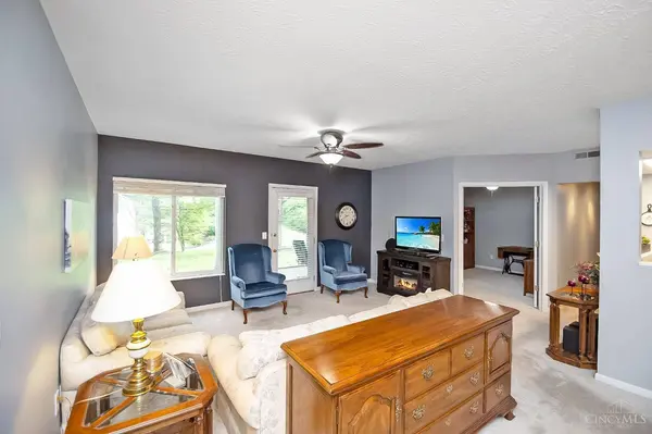 250 Logsby Pl #I, Milford, OH 45150