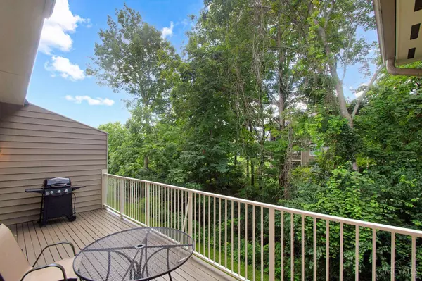 5929 Castlewood #5, Miami Twp, OH 45150