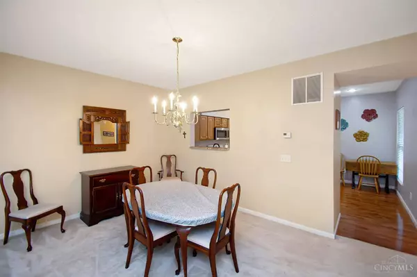 5929 Castlewood #5, Miami Twp, OH 45150