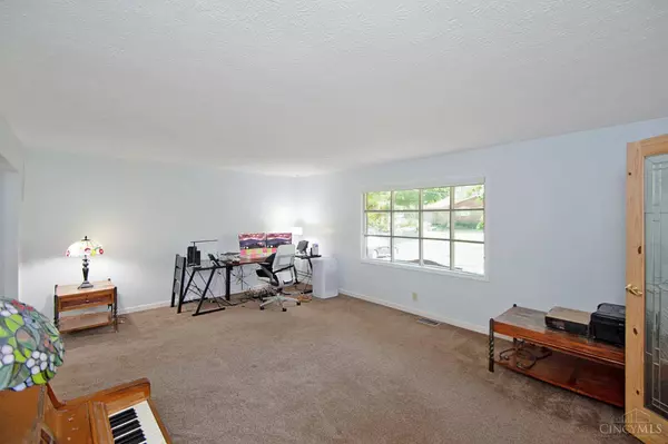 2271 Trinity Dr, Turtle Creek Twp, OH 45044