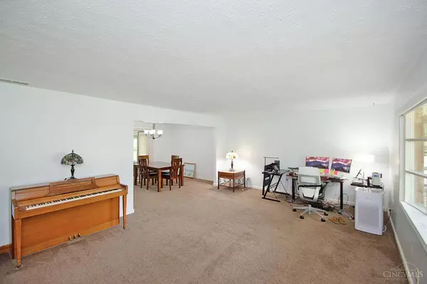 2271 Trinity Dr, Turtle Creek Twp, OH 45044