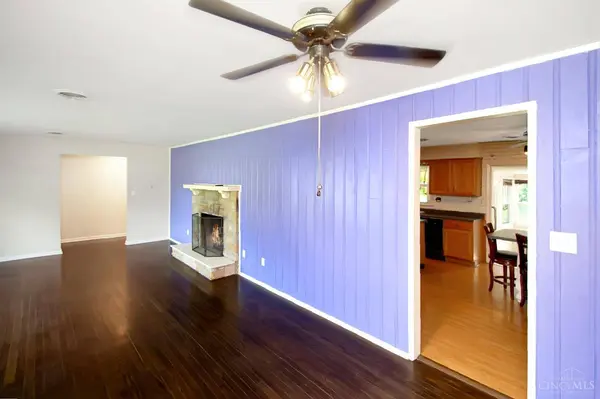 213 Kenec Dr, Middletown, OH 45042