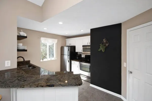 22 Carriage House Drive, Fort Thomas, KY 41075