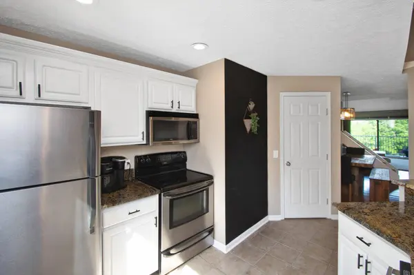 22 Carriage House Drive, Fort Thomas, KY 41075