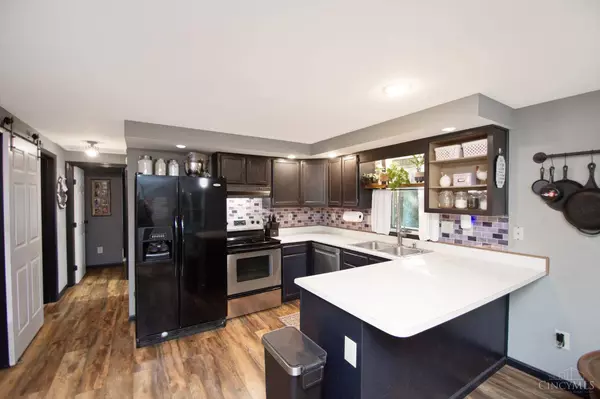 16225 Edgington Rd, Sterling Twp, OH 45176