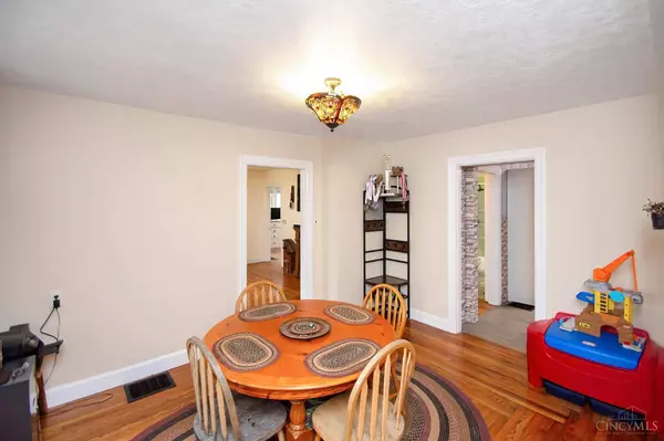 208 E Main St, Jefferson Twp, OH 45168