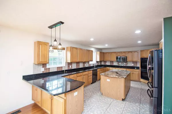 1333 Cross Creek Dr, Goshen Twp, OH 45140