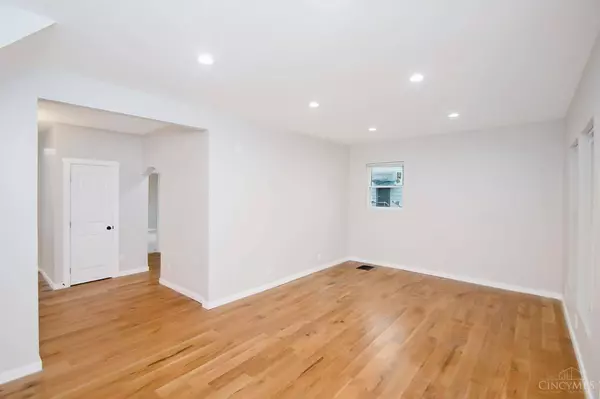 2097 West Fork Rd, Cincinnati, OH 45211