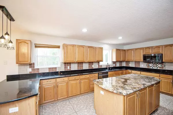 1333 Cross Creek Dr, Goshen Twp, OH 45140