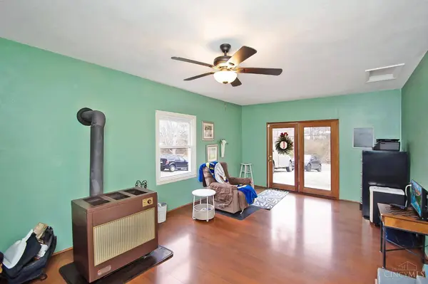 1352 Gibson Rd, Goshen Twp, OH 45140