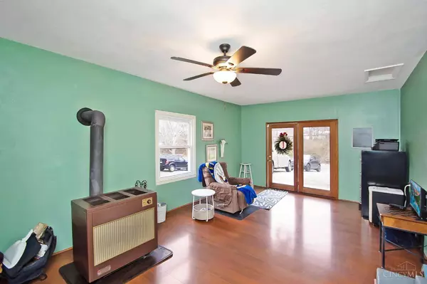 1352 Gibson Rd, Goshen Twp, OH 45140