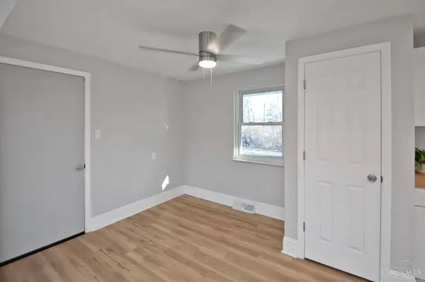 5588 Kay Dr, Miami Twp, OH 45150