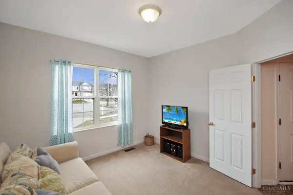 6323 Ashford Dr, Miami Twp, OH 45140