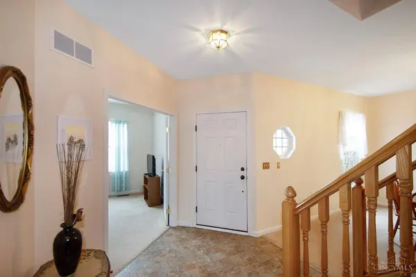 6323 Ashford Dr, Miami Twp, OH 45140